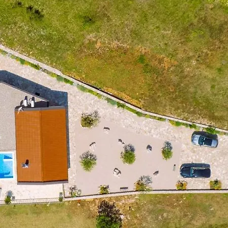 Unika Heated 40m2 Pool, Hot Tub, Sauna * Opanci