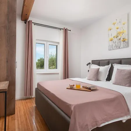 Villa Villa Unika Heated 40M2 Pool, Hot Tub, Sauna Opanci