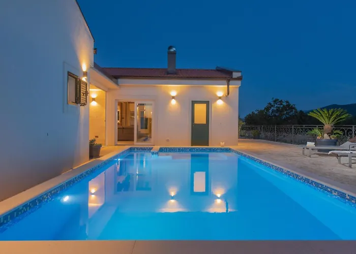 Villa Villa Unika Heated 40M2 Pool, Hot Tub, Sauna Opanci