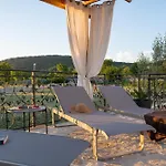 Unika Heated 40m2 Pool, Hot Tub, Sauna Villa