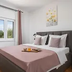 Villa Unika Heated 40m2 Pool, Hot Tub, Sauna Opanci