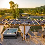 Unika Heated 40m2 Pool, Hot Tub, Sauna Villa Opanci