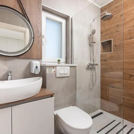 Unika Heated 39m2 Pool, Jacuzzi, Sauna Opanci