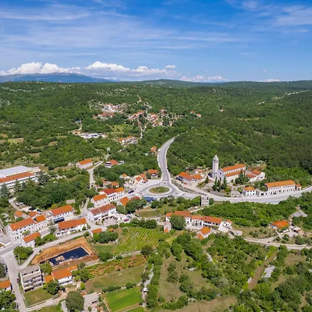 Unika Heated 39m2 Pool, Jacuzzi, Sauna Vila Opanci