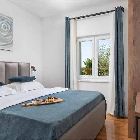 Vila Unika Heated 39m2 Pool, Jacuzzi, Sauna Opanci