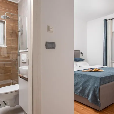 Unika Heated 39m2 Pool, Jacuzzi, Sauna