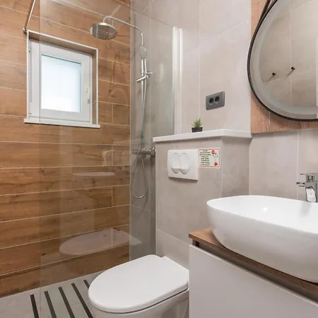 Unika Heated 39m2 Pool, Jacuzzi, Sauna * Opanci